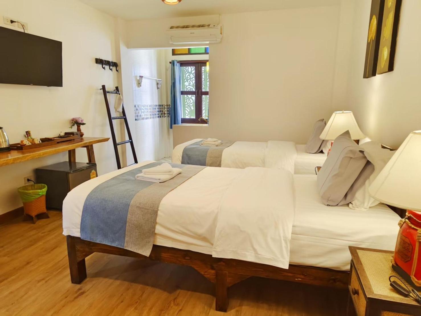 Hetai Boutique House Hotel Chiang Mai Luaran gambar